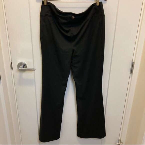 GAIAM Sz XL Fit and Flare Pants Athleisure Black - Picture 2 of 5